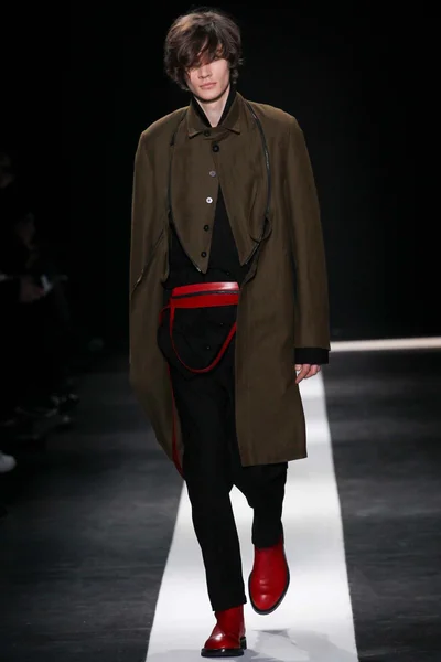 Look 7